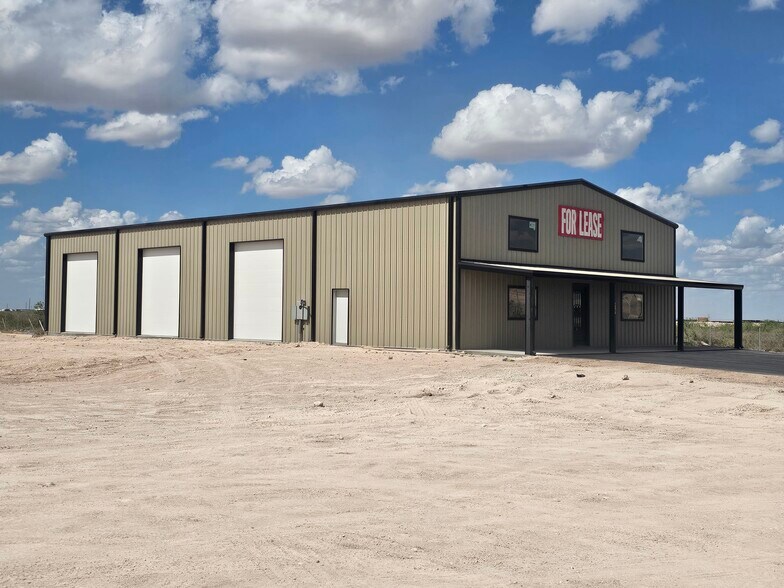 More Photos Of 14010 W Silver Fox Trl, Odessa Warehouse For Lease