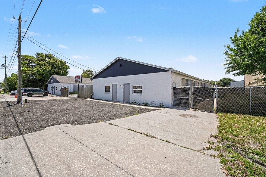 More Photos Of 7731 Industrial Rd, Melbourne Warehouse For Lease