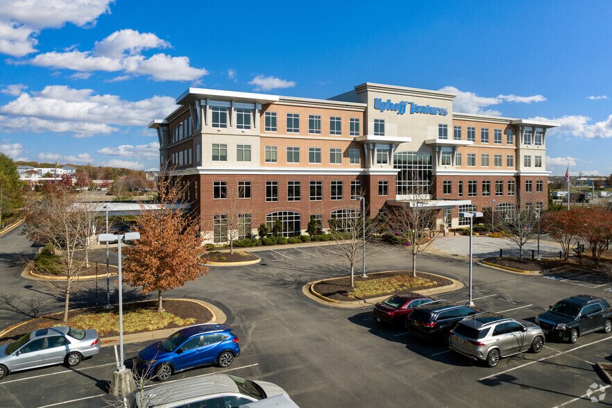 More Photos Of 15521 Midlothian Tpke, Midlothian Office For Lease