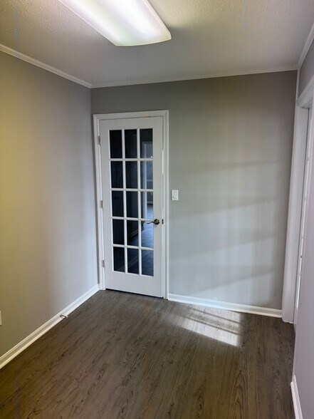 More Photos Of 2151 Miamisburg-Centerville Rd, Dayton Loft Creative Space For Sale