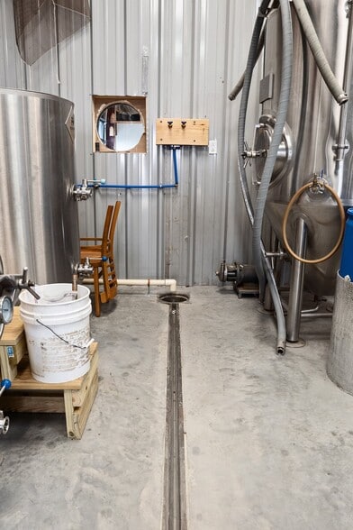 More Photos Of 4810 Long Beach Rd SE, Southport General Retail For Sale