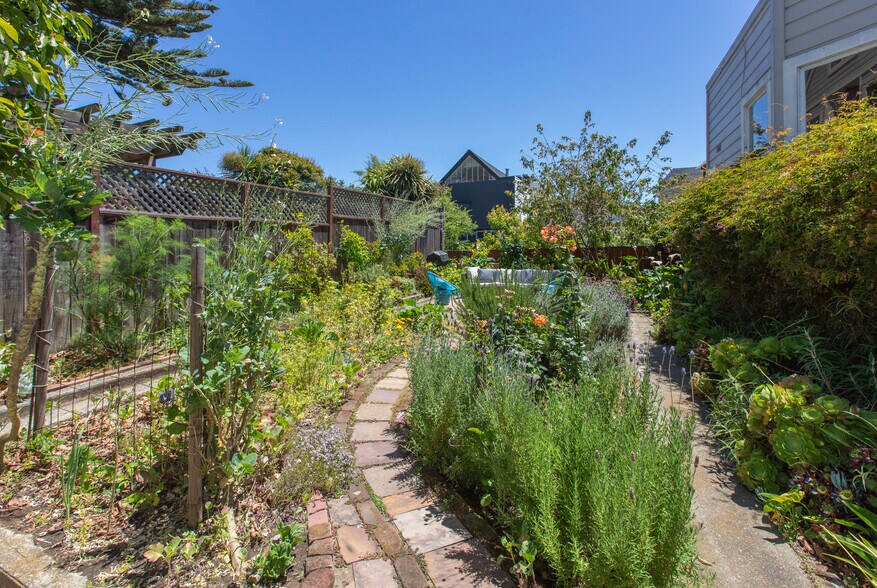 More Photos Of 2275 California St, San Francisco Apartments For Sale