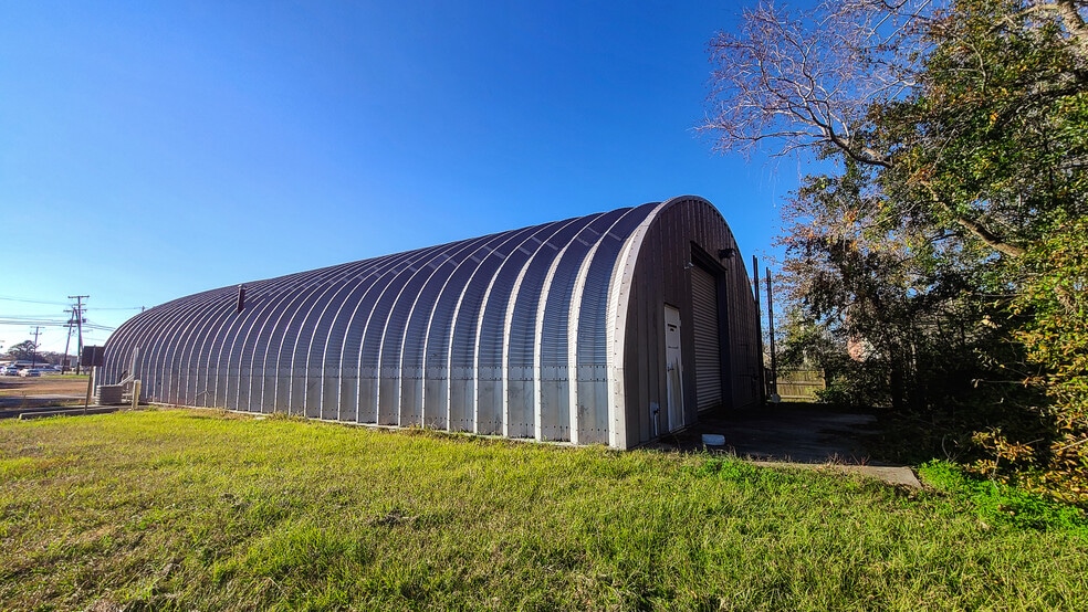 More Photos Of 282 Rees St, Breaux Bridge Light Distribution For Sale