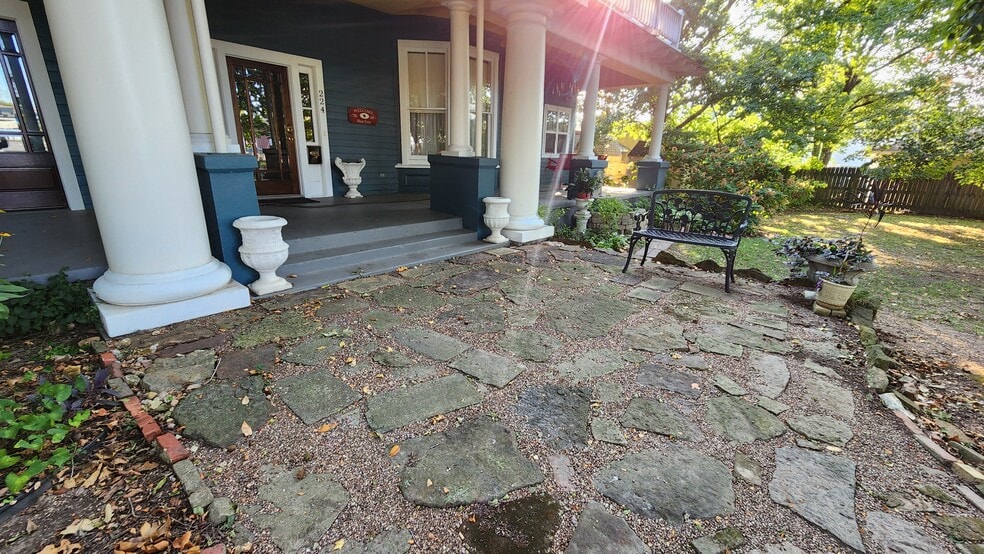 More Photos Of 224 W Chickasaw St, Tahlequah Hospitality For Sale