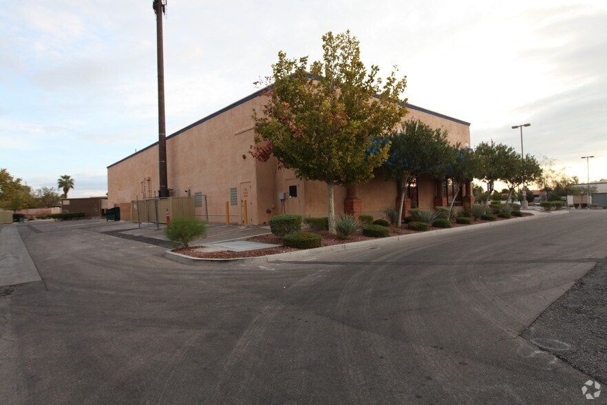 More Photos Of 4811-4897 S Rainbow Blvd, Las Vegas Unknown For Lease