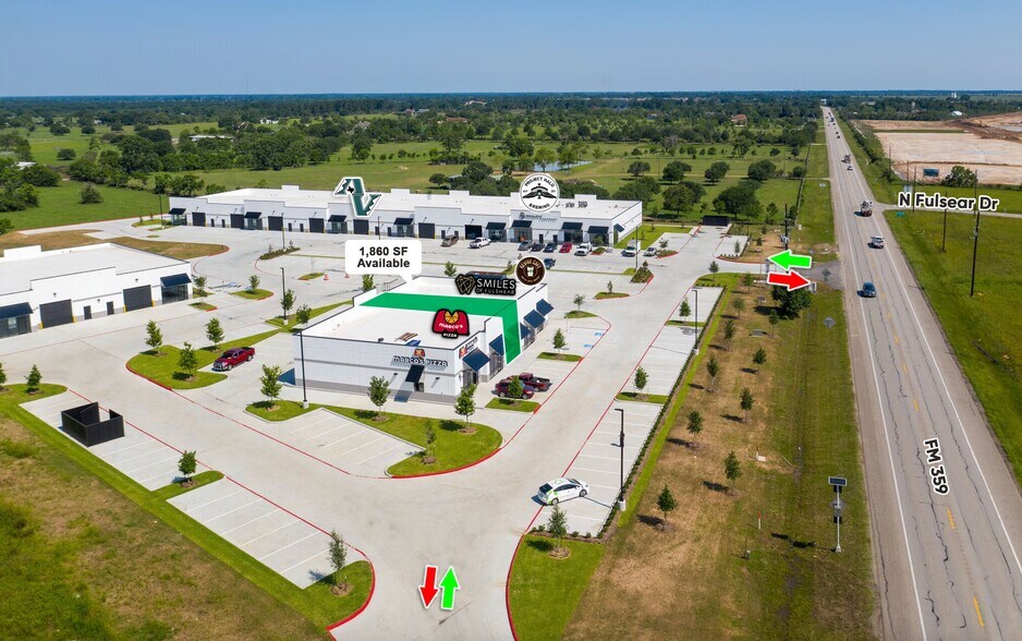 More Photos Of 6520 Rogers Rd., Fulshear Storefront For Lease