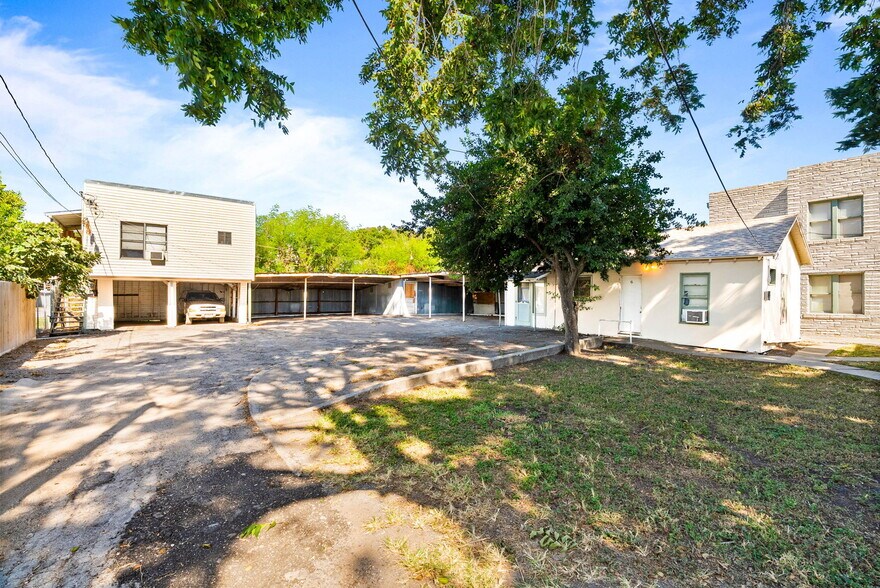 More Photos Of 615-619 S Tancahua St, Corpus Christi Apartments For Sale