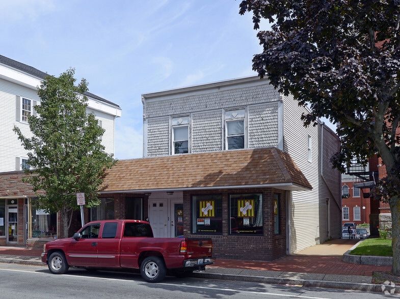 Primary Photo Of 506-512 Main St, Warren Storefront Retail Residential For Lease