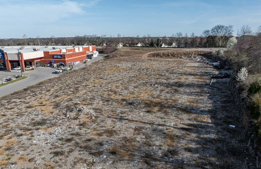 More Photos Of 1333 Nashville Pike, Gallatin Land For Sale