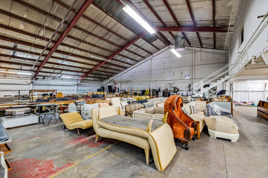 More Photos Of 4775-4779 E Ramon Rd, Palm Springs Warehouse For Sale