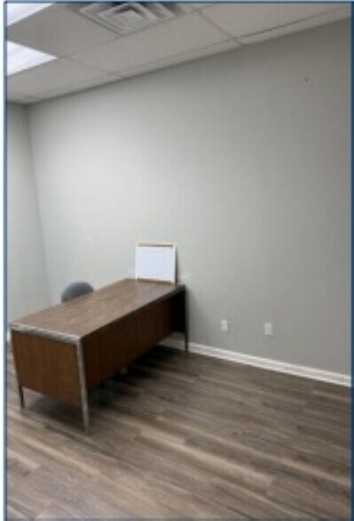 More Photos Of 1528-1530 Woodville Rd, Millbury Freestanding For Lease