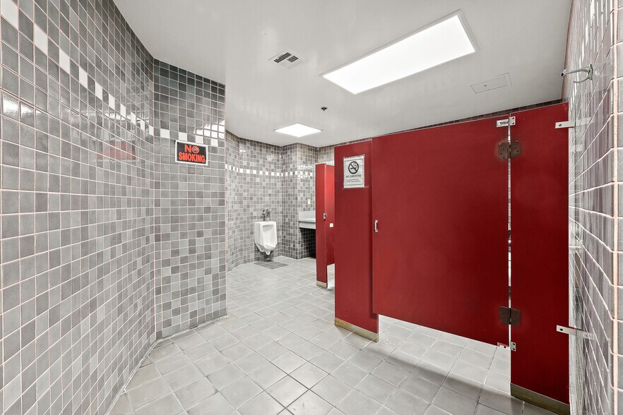 More Photos Of 2121 W Mission Rd, Alhambra Office For Lease
