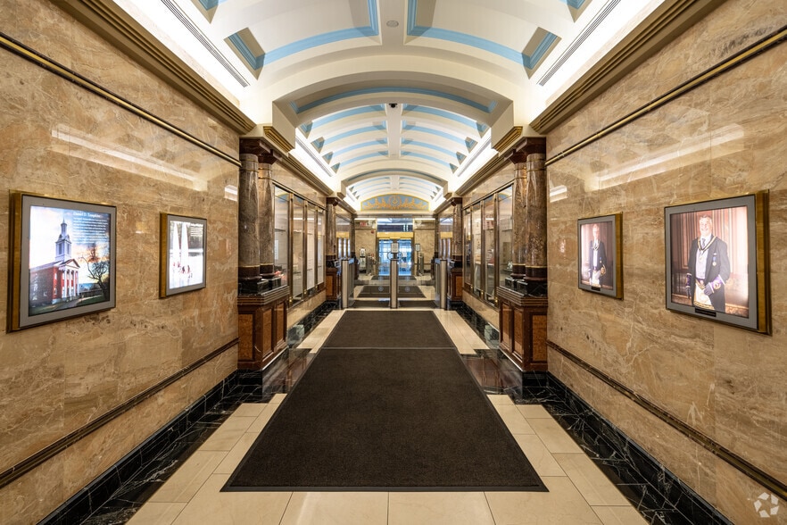 More Photos Of 71 W 23rd St, New York Office For Lease