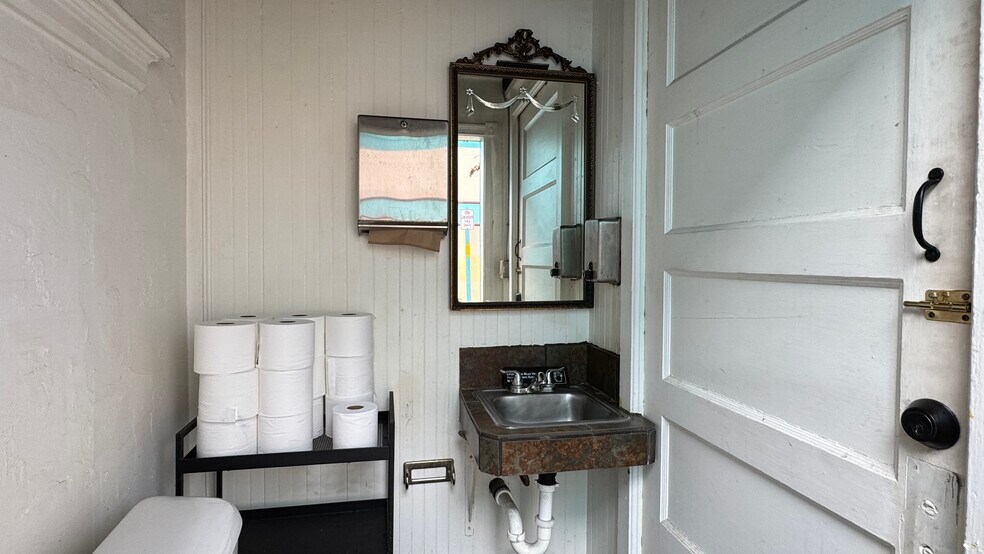 More Photos Of 35 E Commercial St, Willits Specialty For Sale