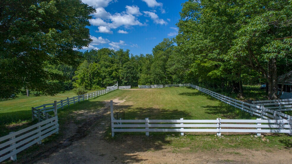 More Photos Of 2206 State Route 9N, Lake George Hotel For Sale