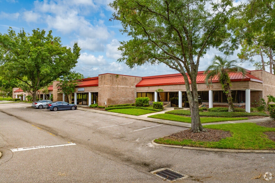 More Photos Of 528 Northlake Blvd, Altamonte Springs Unknown For Lease