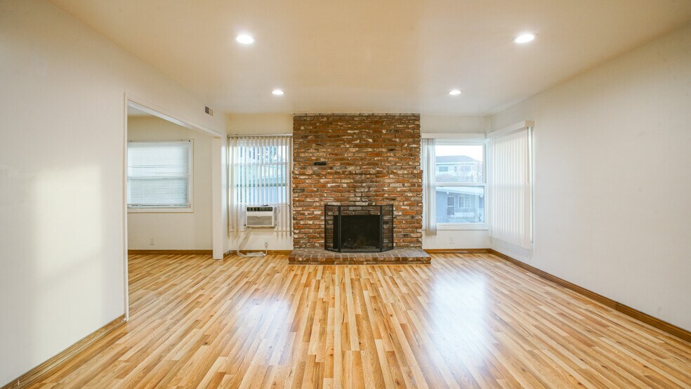 More Photos Of 1801-1809 Verdugo Loma Dr, Glendale Apartments For Sale