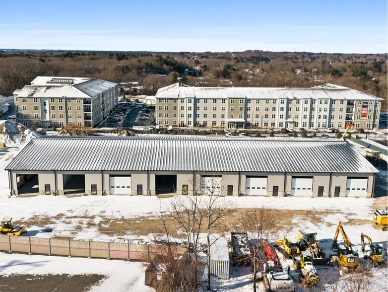 More Photos Of 128 Newbury St, Peabody Unknown For Lease