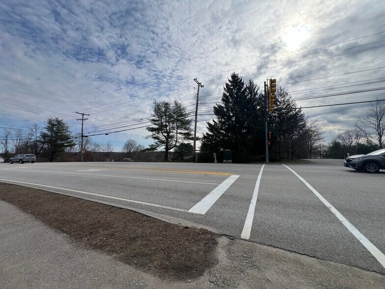 More Photos Of 725 Daniel Webster Hwy, Merrimack Land For Sale
