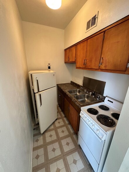 More Photos Of 24-26 S Galena Ave, Freeport Apartments For Sale