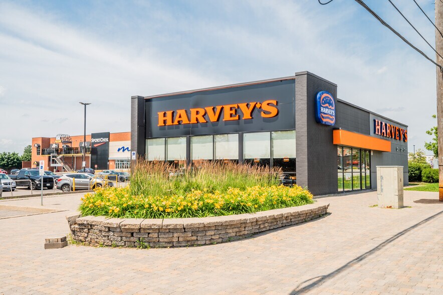 More Photos Of 1642 Merivale Rd, Ottawa Unknown For Lease