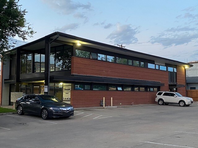 More Photos Of 2150 S Bellaire St, Denver Office For Lease