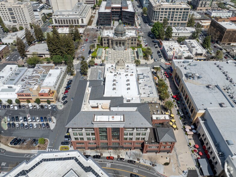 More Photos Of 889 Winslow St, Redwood City Office For Lease
