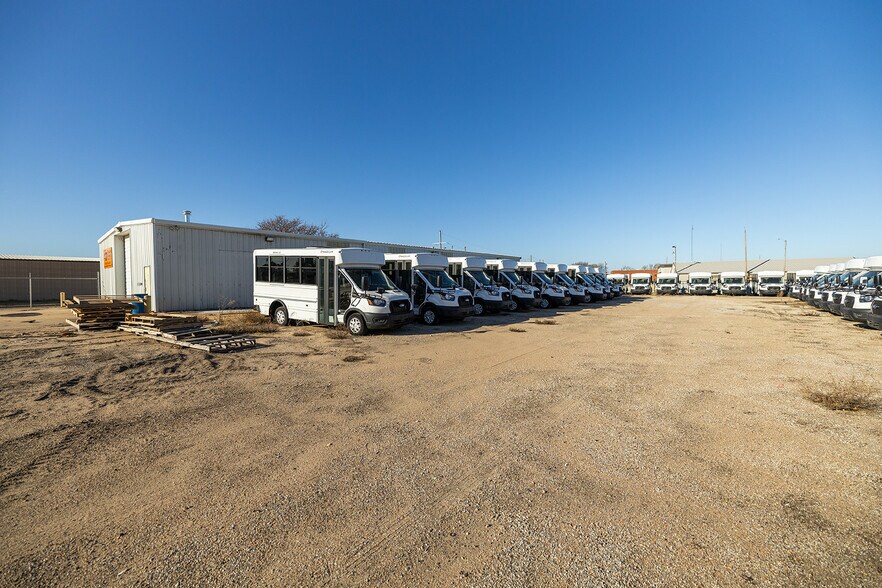 More Photos Of 130 E 10th Ave, South Hutchinson Industrial For Sale