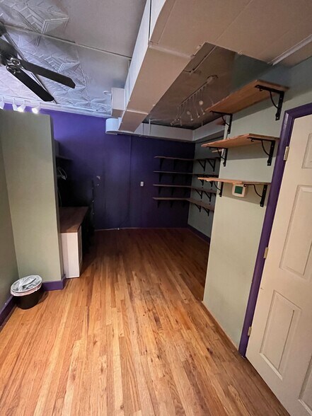 More Photos Of 721 Caroline St, Fredericksburg Storefront For Lease