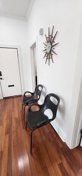 More Photos Of 315 W 9th St, Houston Office For Sale