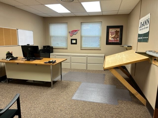 More Photos Of 15 N Central Ave, Canonsburg Office For Lease