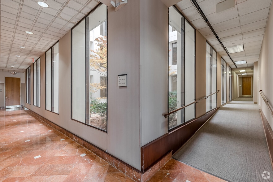 More Photos Of 1895 Phoenix Blvd, Atlanta Office For Lease