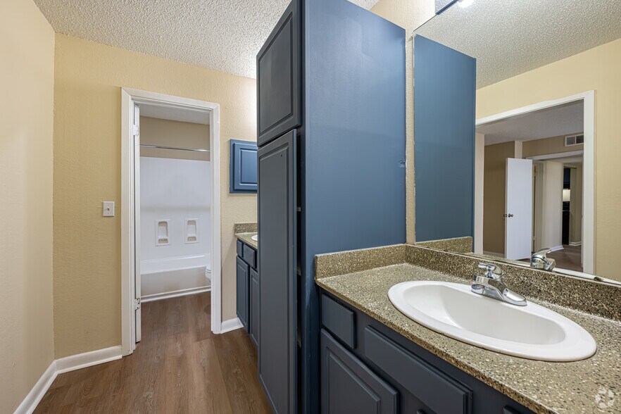 More Photos Of 4445 Alvin Dark Ave, Baton Rouge Apartments For Sale