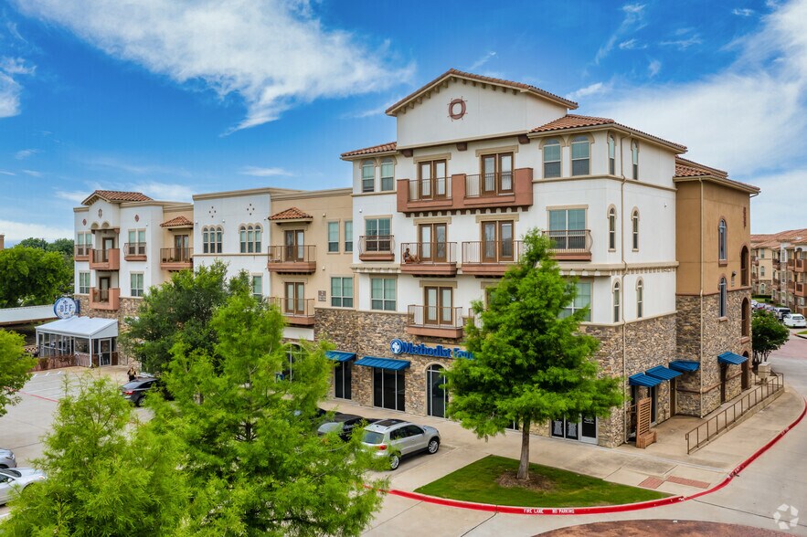 More Photos Of 1601 E Debbie Ln, Mansfield Apartments For Lease