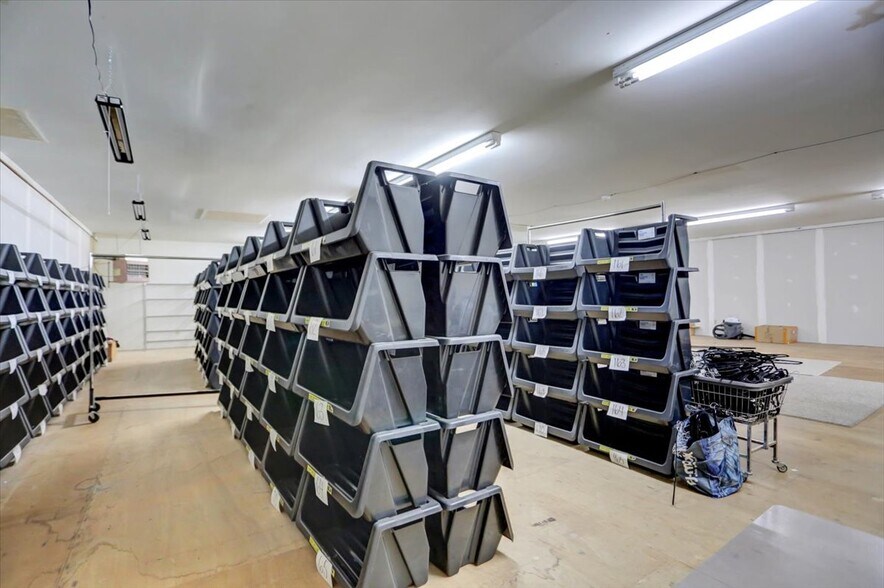 More Photos Of 140 W Orange St, Shippensburg Storefront For Sale