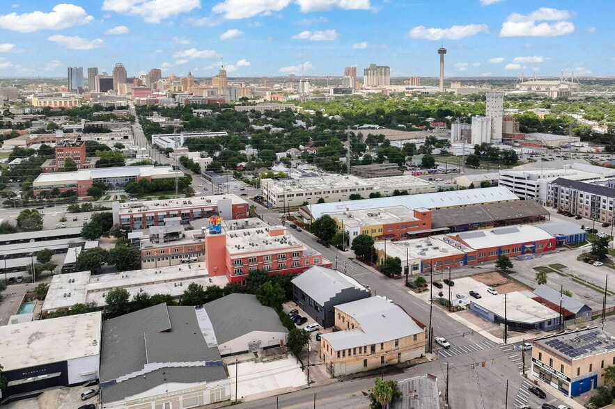 More Photos Of 1405 S Flores St, San Antonio Hospitality For Lease