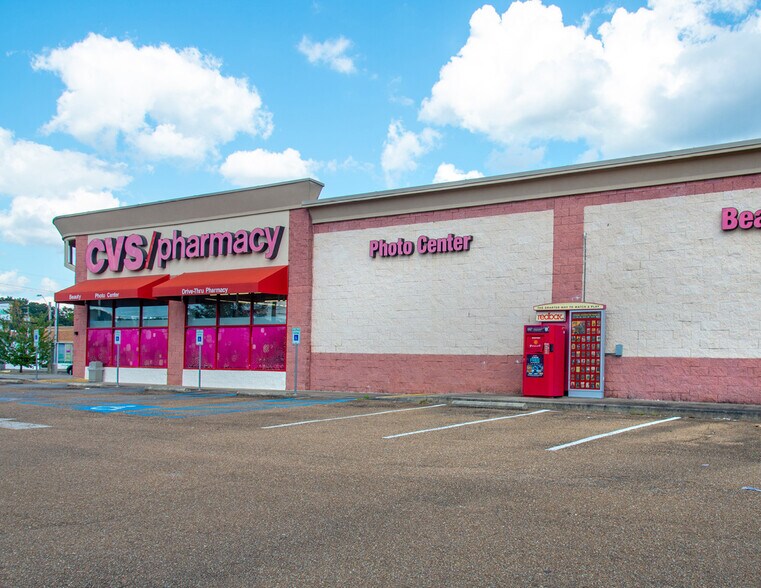 More Photos Of 305 Meadowbrook Rd, Jackson Drugstore For Sale