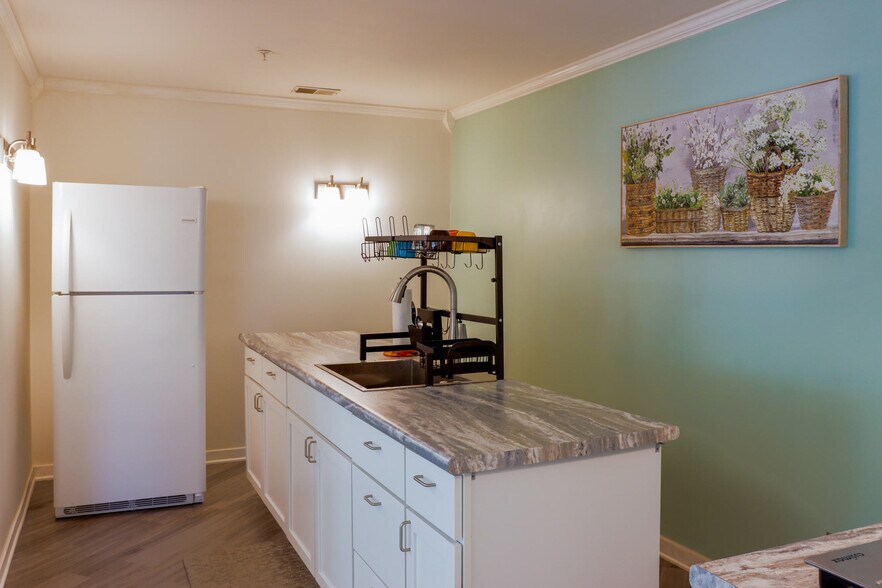 More Photos Of 430 W Center St, Douglas Freestanding For Sale