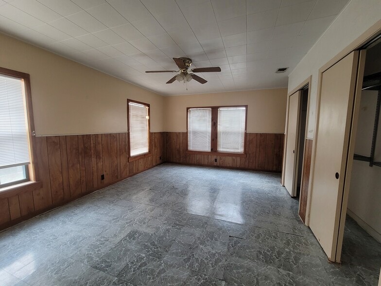 More Photos Of 207 W Viggie St, Hebbronville Religious Facility For Sale