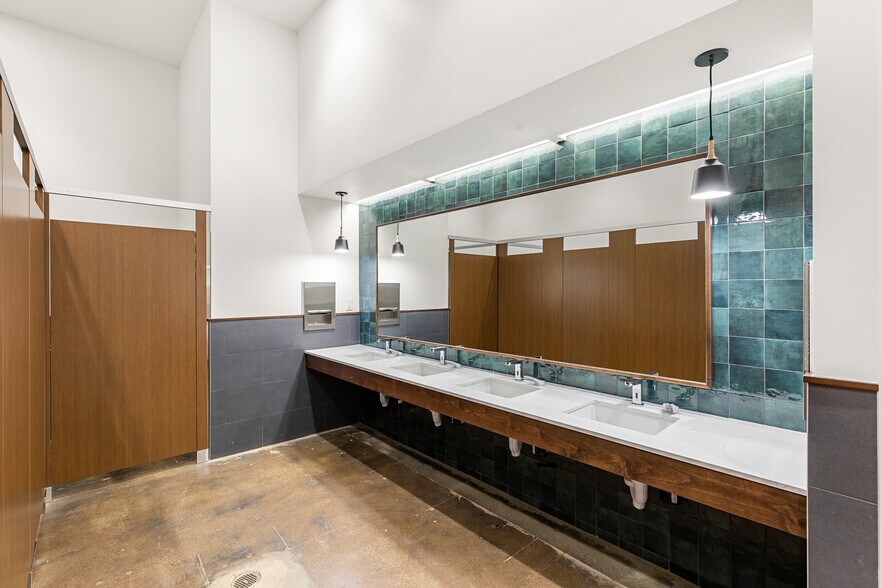 More Photos Of 921 Cherokee Ave, Nashville Storefront Retail Office For Lease