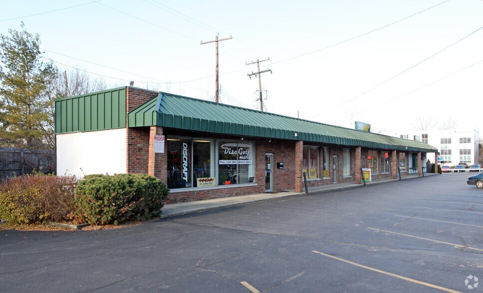 Primary Photo Of 1971-1991 Riverside Dr, Columbus Unknown For Lease