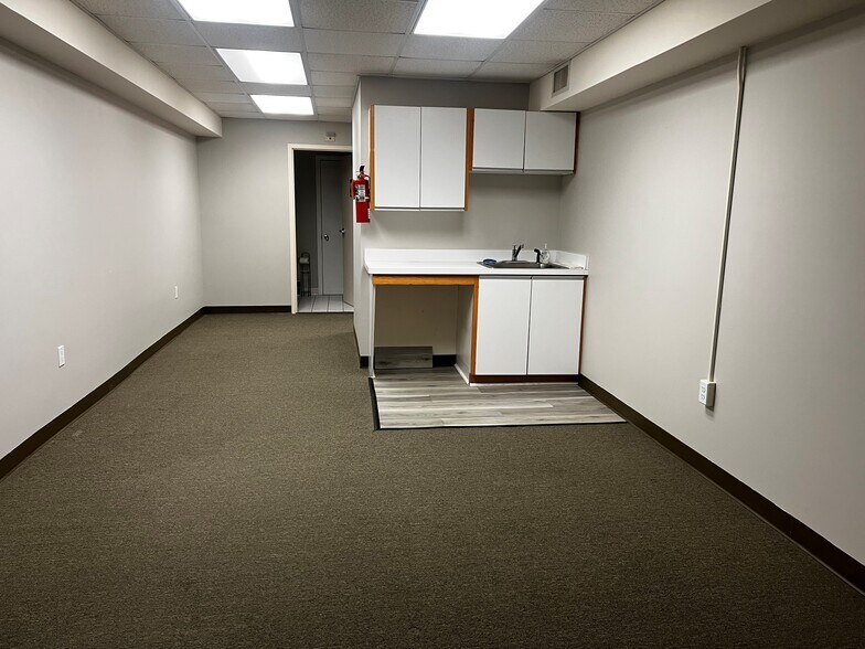 More Photos Of 288 Highland Ave, Cheshire Medical For Lease