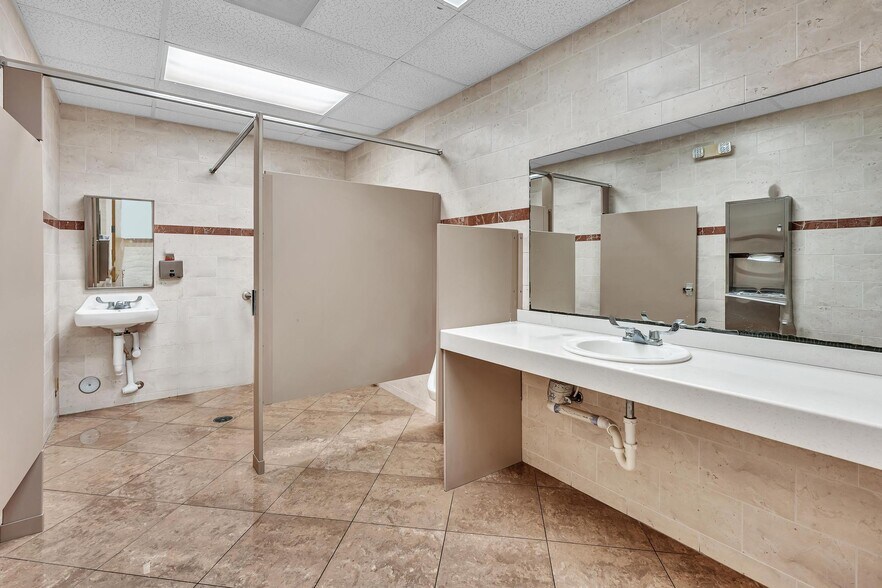 More Photos Of 7665 Davie Road Ext, Davie Office For Lease