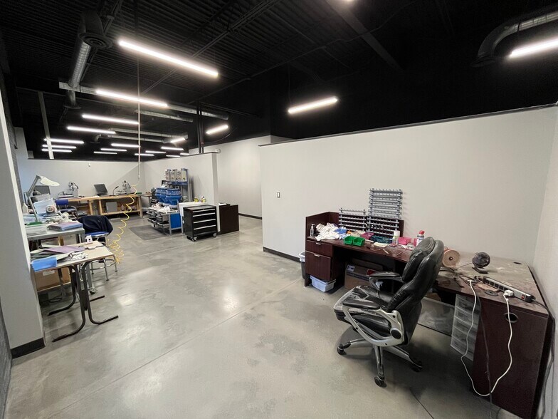 More Photos Of 4550 Preslyn Dr, Raleigh Light Distribution For Sale