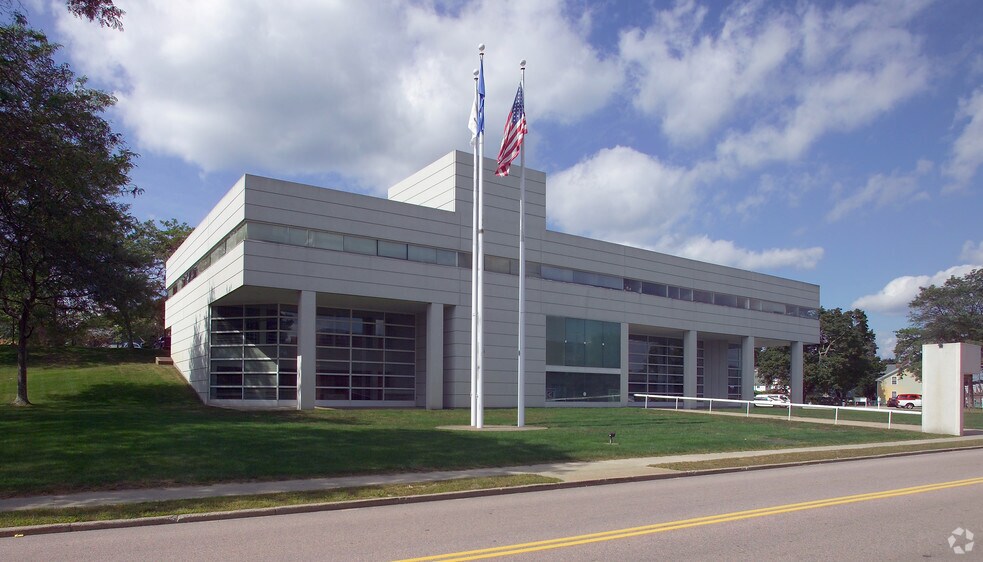 More Photos Of 99 Mechanic St, Pawcatuck Office For Sale