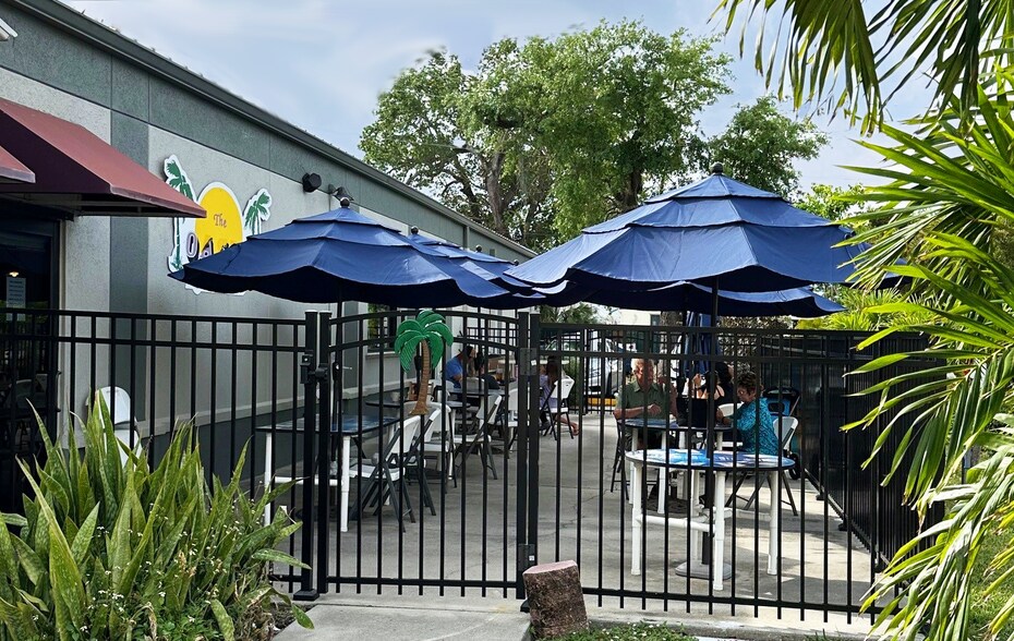 More Photos Of 2260 Martin Luther King Blvd, Fort Myers Restaurant For Sale