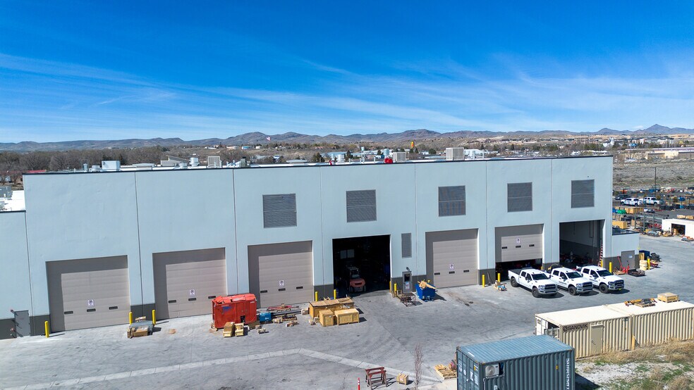 More Photos Of 1520 Silver St, Elko Manufacturing For Sale