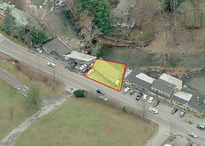 More Photos Of 104 Mill Hill Rd, Woodstock General Retail For Sale