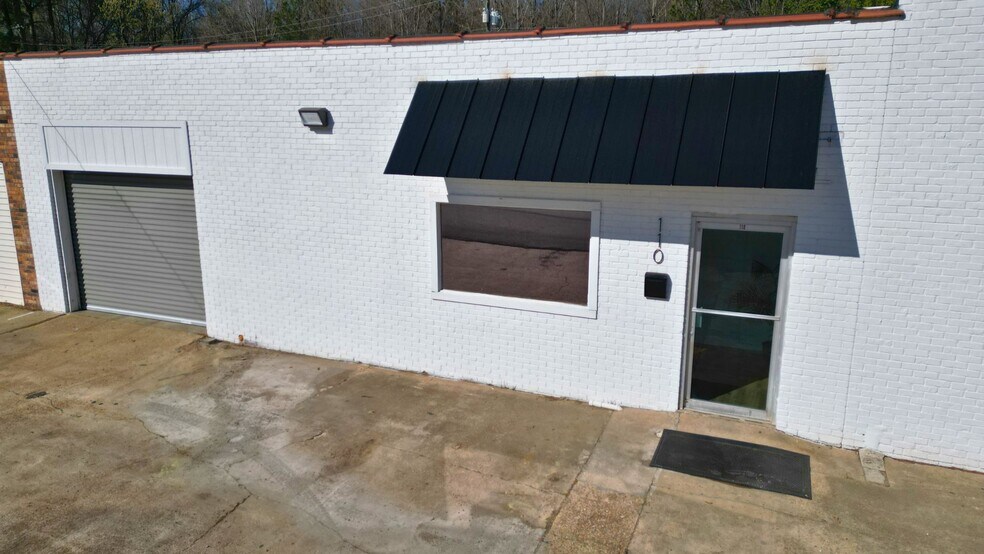 More Photos Of 110 Willow Rd, Starkville Light Distribution For Sale