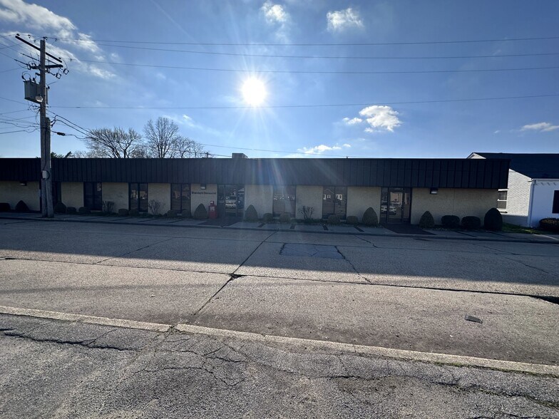 More Photos Of 205 S New Madrid St, Sikeston Light Manufacturing For Sale